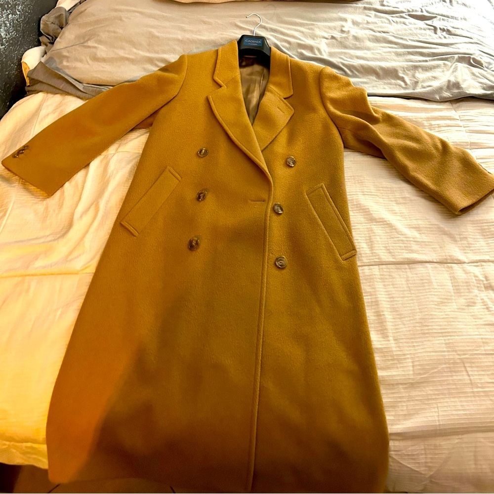 Hammersley coat: 100% wool, cashmere blend, England. elegance for your wardrobe